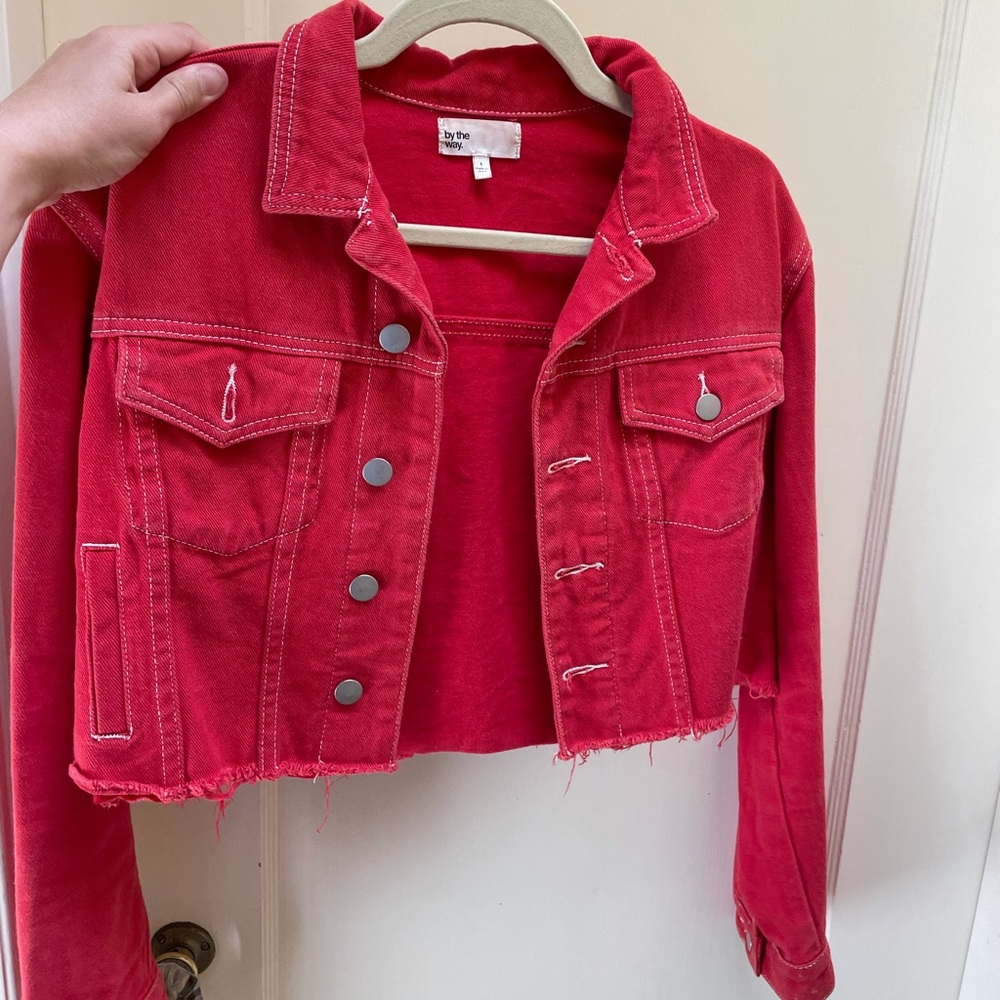 Adorable cropped red jean jacket❣️purchased from revolve!